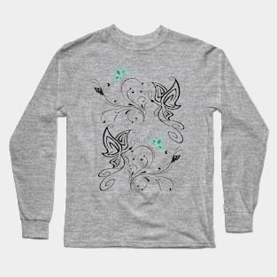 Butterfly in tattoo style (Print on Front and back) Long Sleeve T-Shirt